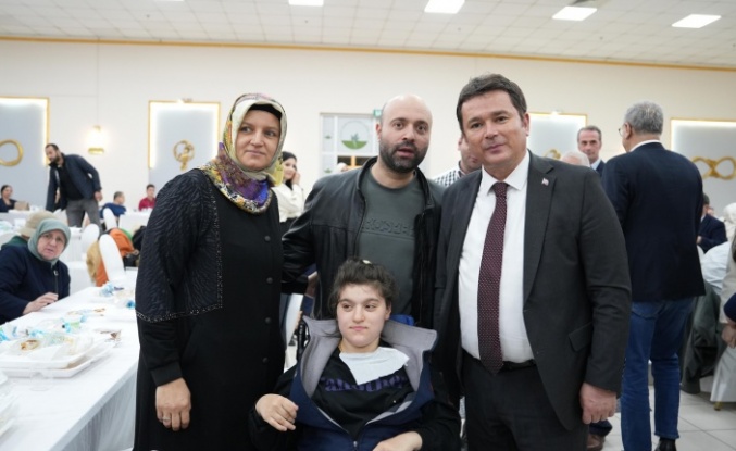 Başkan Aydın BAREM sakinleri ile iftarda buluştu